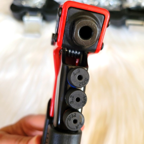 Neu Master Rivet Gun - Picture 10 of 15